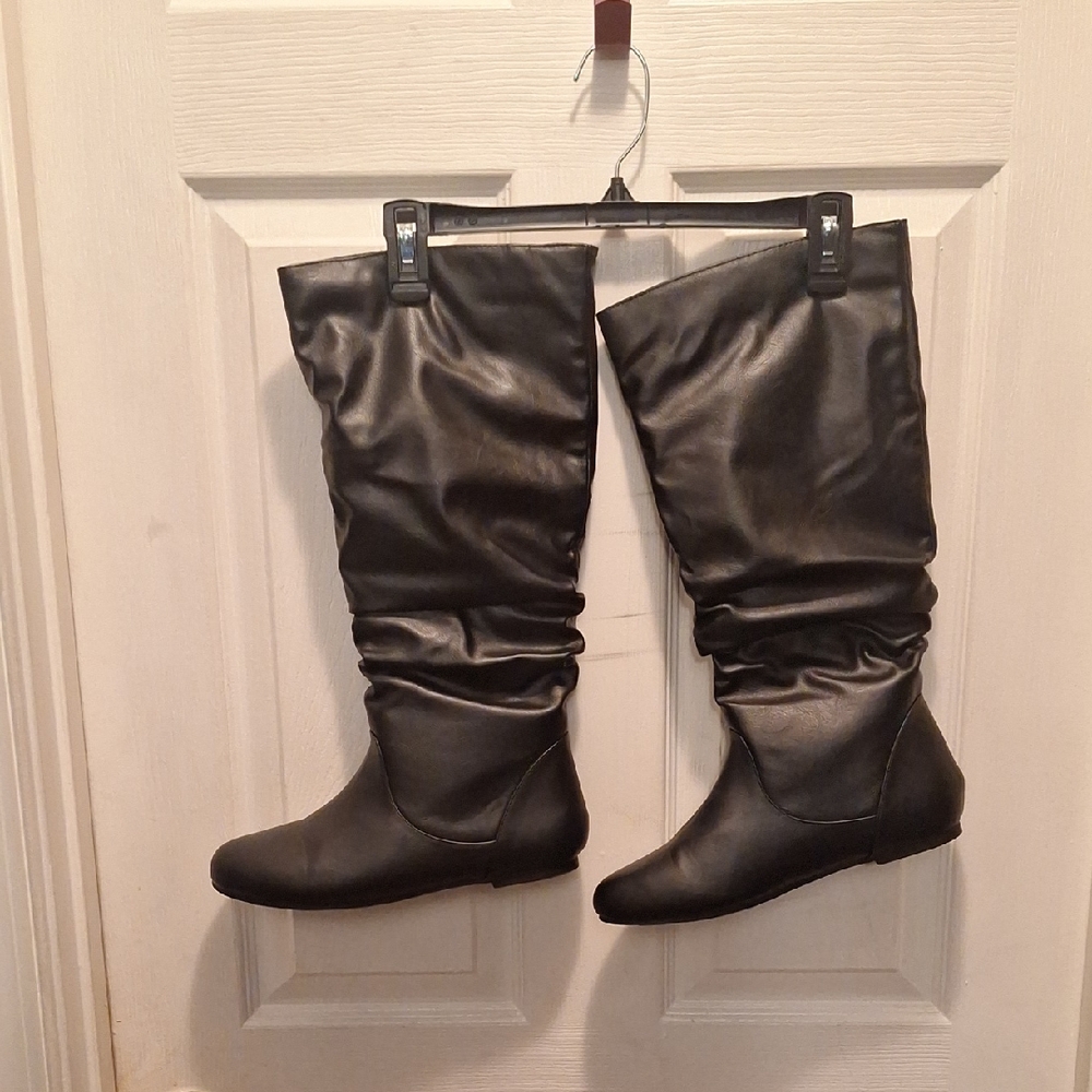 Journee Collection Black Boots**